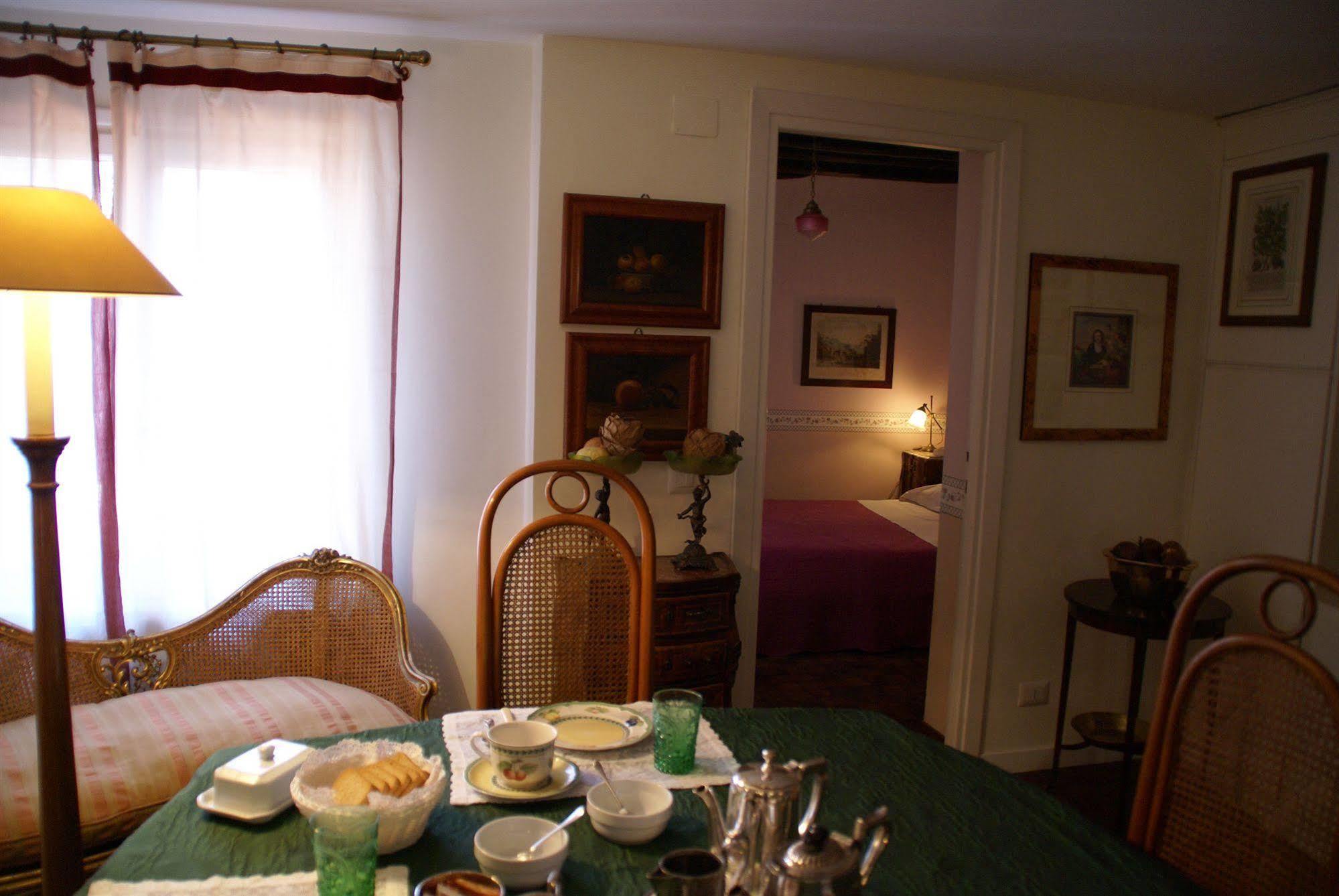 B&B Casa De Luca A Campo De Fiori Roma Dış mekan fotoğraf